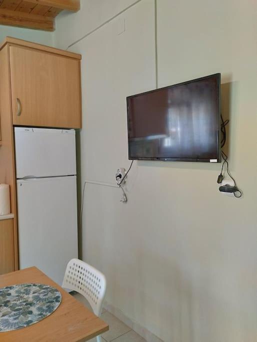 Lovely Guesthouse On The Beach Agia Anna  Exterior photo